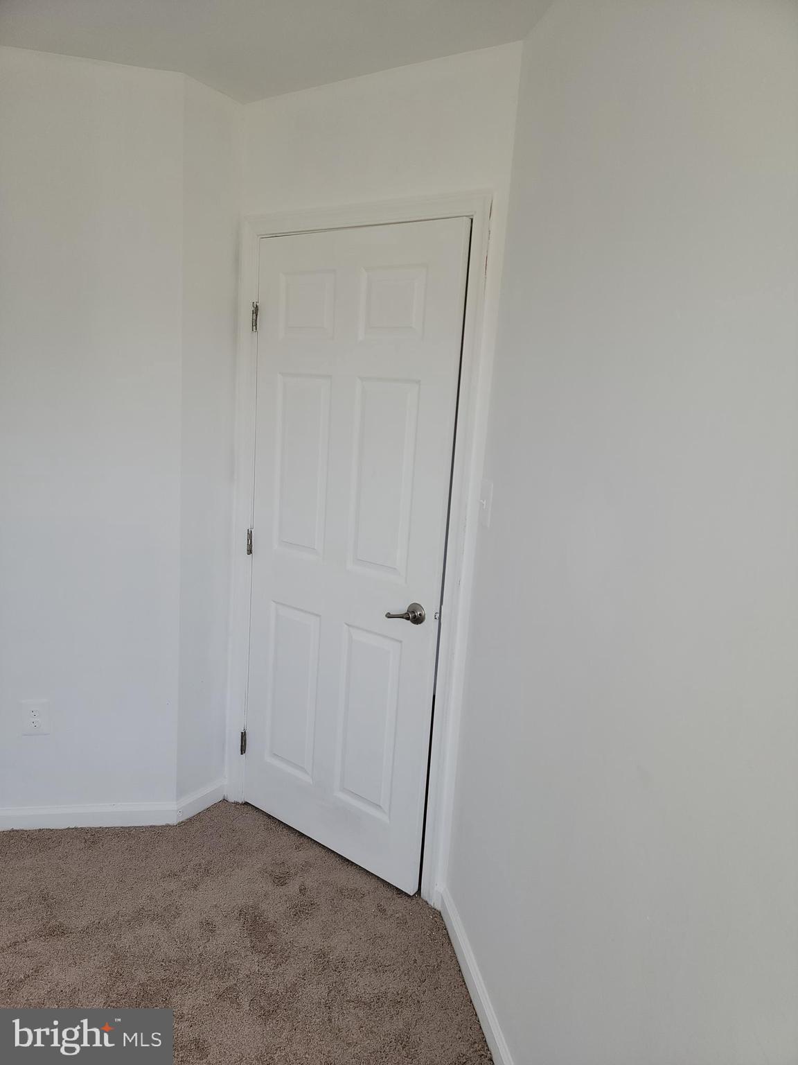 1218 Graycliff Lane Odenton, MD 21113 - Photo 41 of 59 Room2