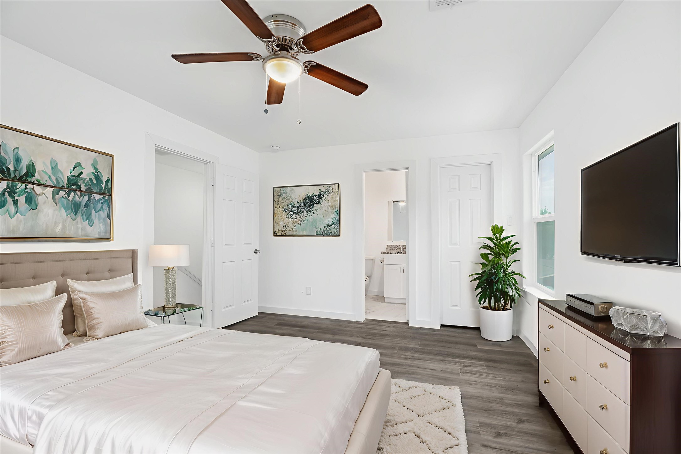 6309 Sandra Street Houston, TX 77028 - Photo 13 of 22 Staged Photo