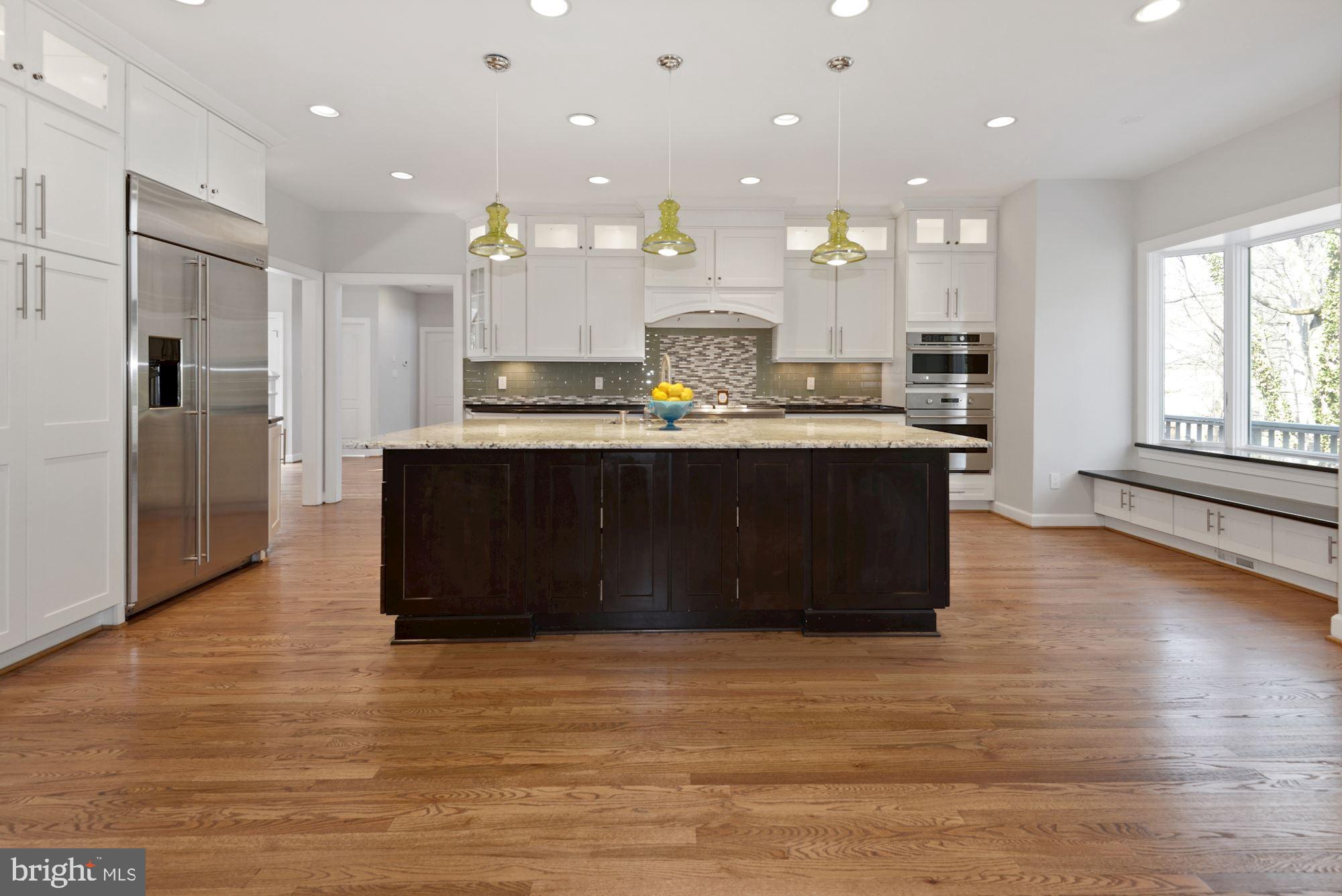 1308 Stamford Way Reston, VA 20194 - Photo 11 of 53 Kitchen Front Profile