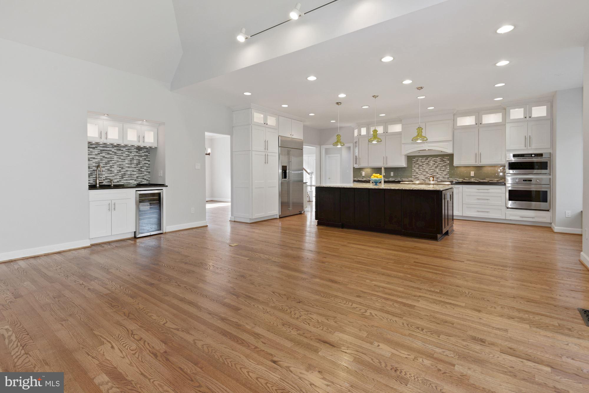 Family Room to Kitchen