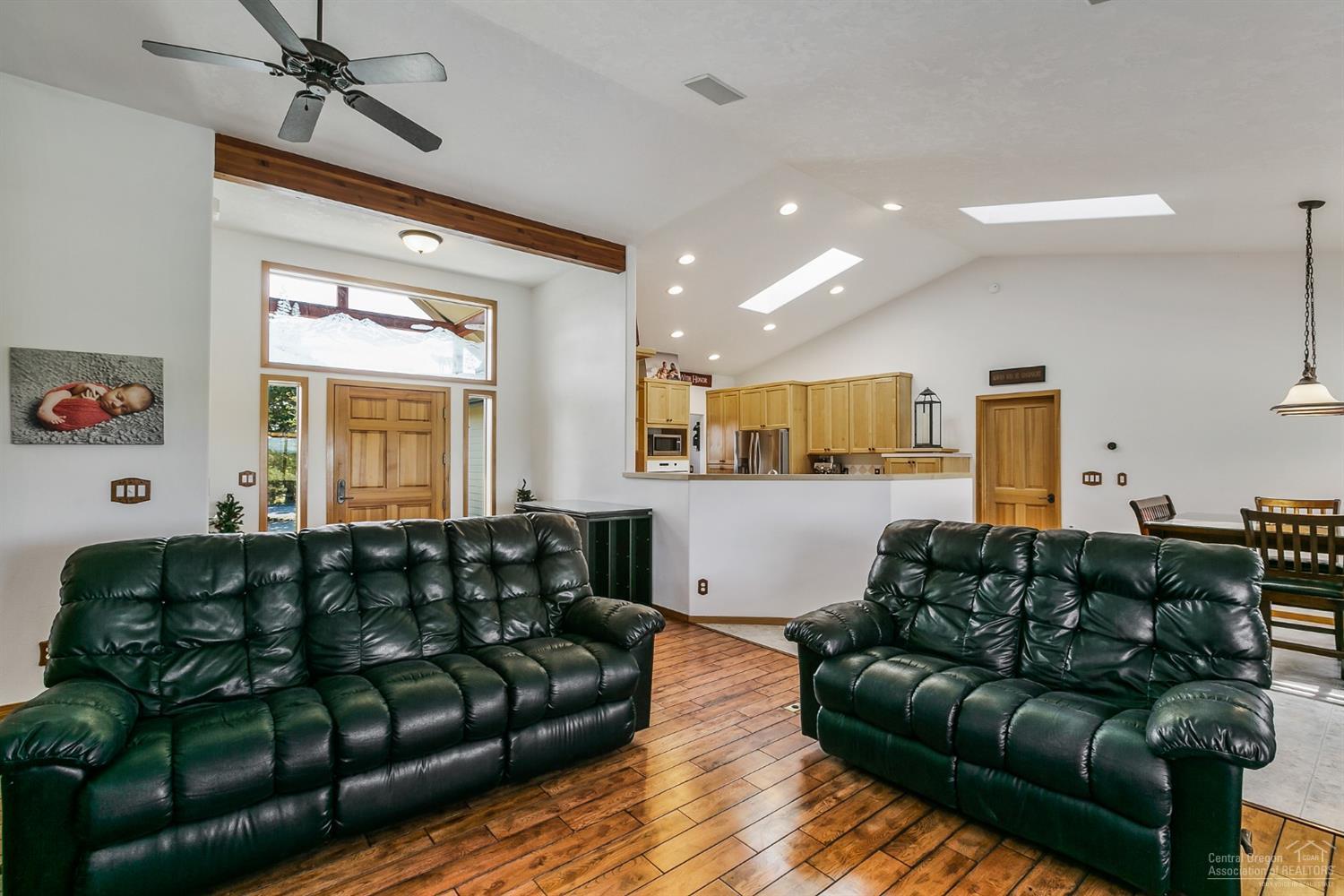 62730 Todd Road Bend, OR 97701 - Photo 8 of 25 Additional Photo