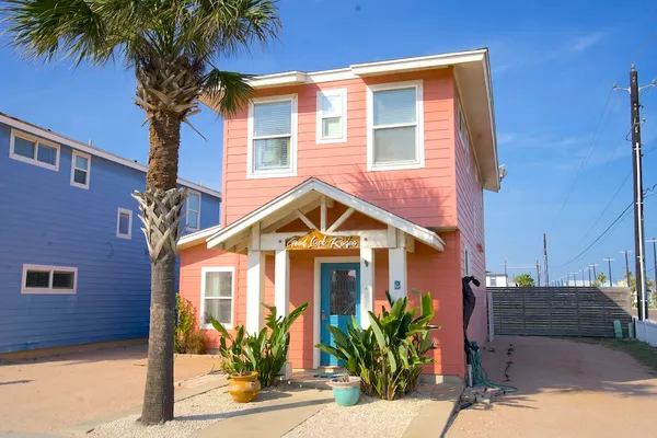 $4,000 | 2606 Eleventh Street, Unit 2, Port Aransas, TX 78373