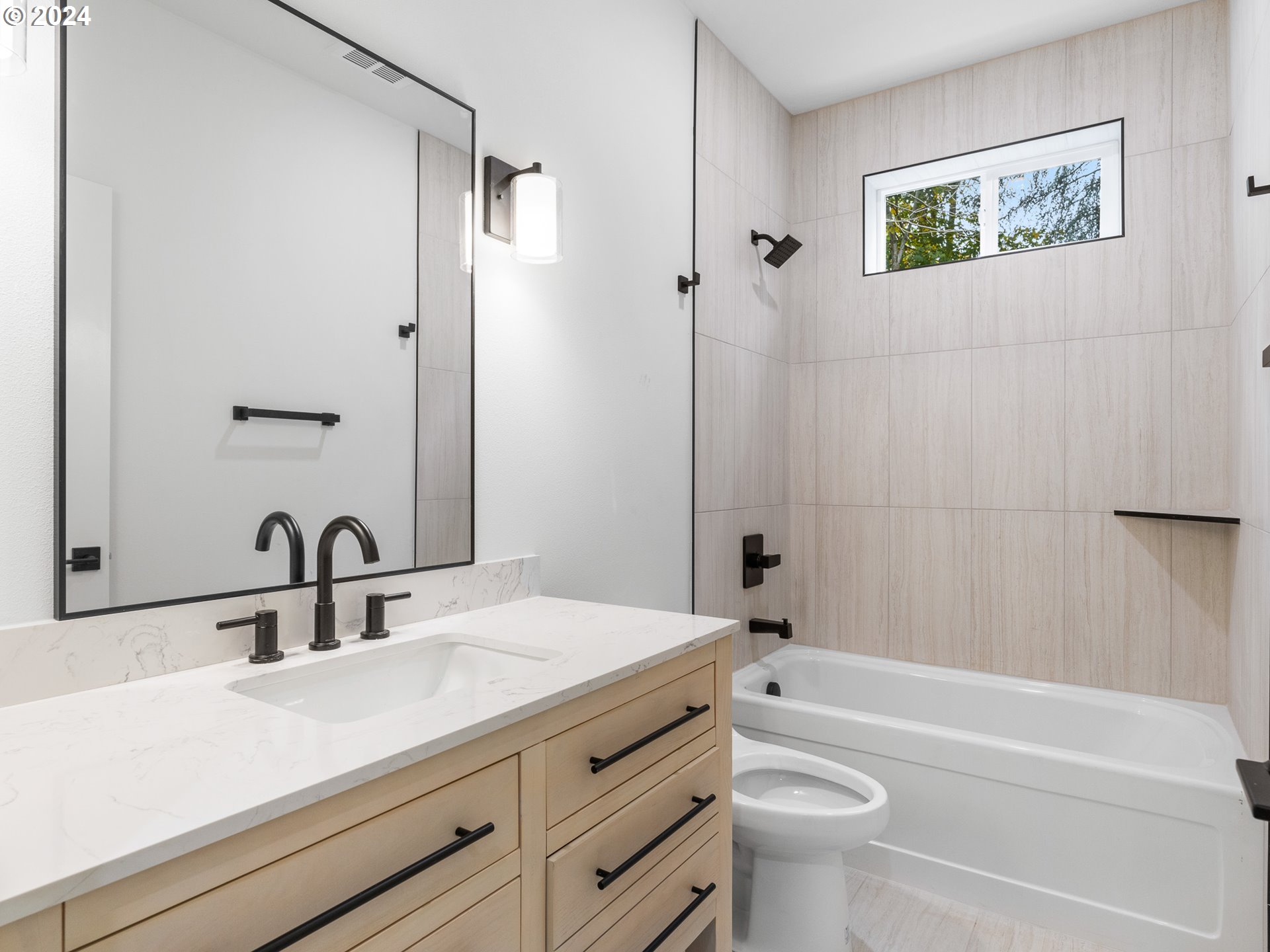 1316 Northeast 46th Avenue, Unit 6 Portland, OR 97213 - Photo 7 of 11