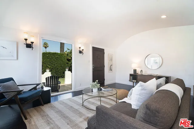 $1,598,000 | 502 North Crescent Heights Boulevard, Los Angeles, CA 90048