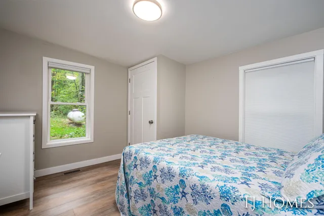 $309,900 | 6048 Stewart Woods Drive, Delton, MI 49046