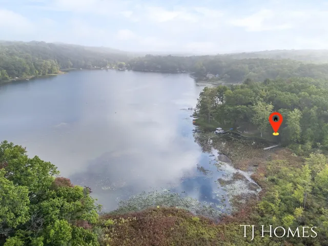 $309,900 | 6048 Stewart Woods Drive, Delton, MI 49046