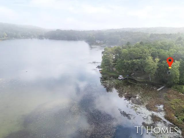 $309,900 | 6048 Stewart Woods Drive, Delton, MI 49046