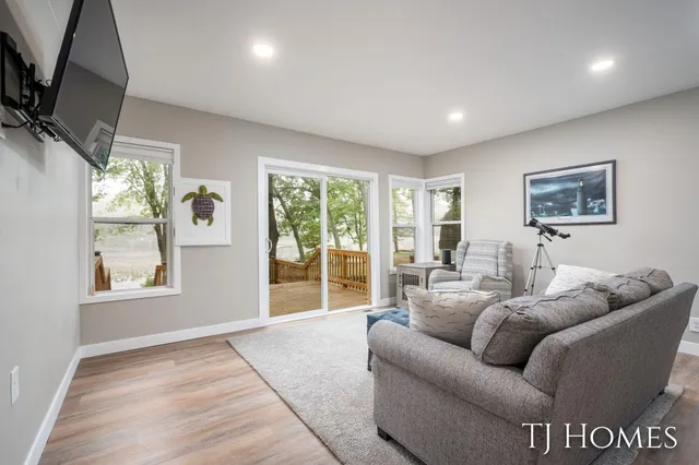 $309,900 | 6048 Stewart Woods Drive, Delton, MI 49046