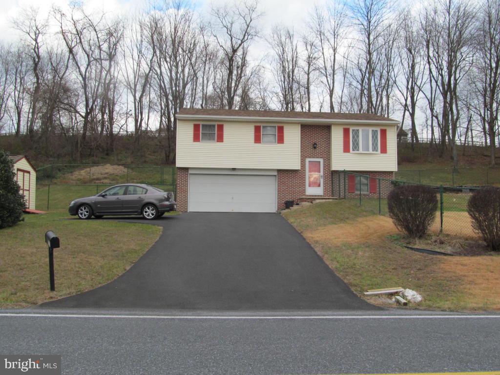 717 White Oak Road Manheim, PA 17545 - Photo 1 of 32