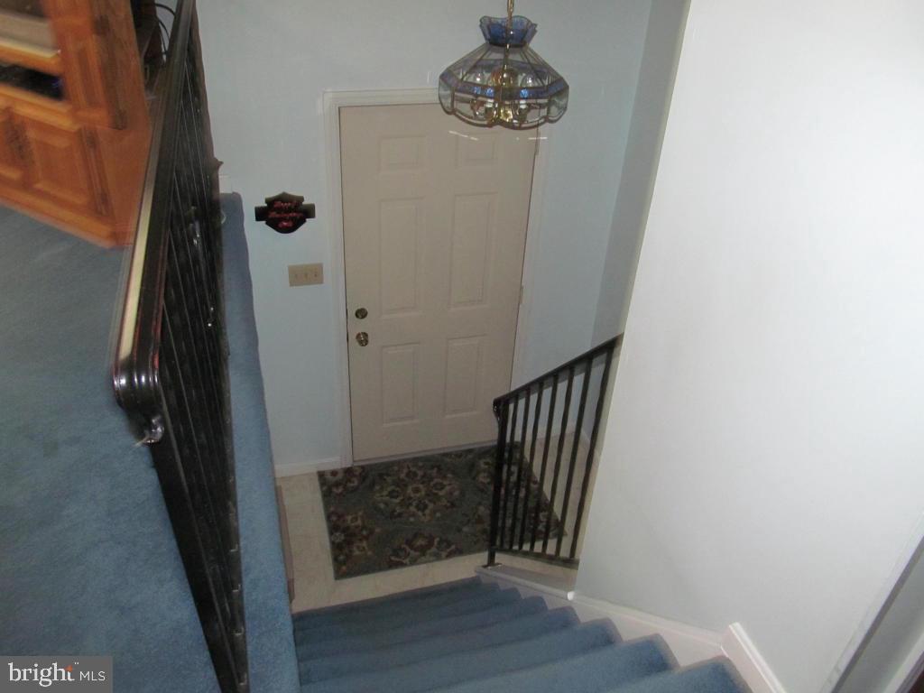 717 White Oak Road Manheim, PA 17545 - Photo 11 of 32