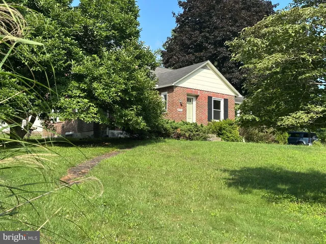$1,695 | 4599 Carlisle Road, Gardners, PA 17324