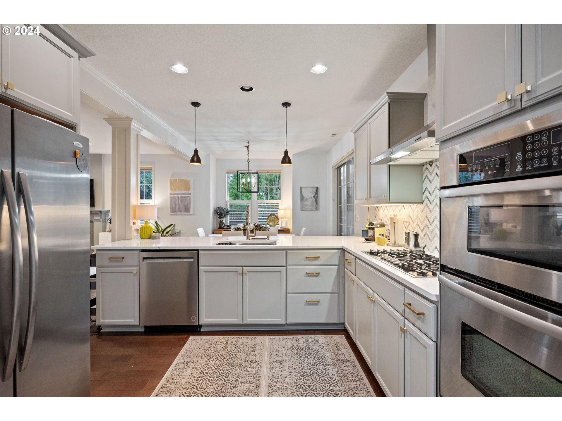 4575 Oakridge Road Lake Oswego, OR 97035 - Photo 11 of 34 Gallery Image 11