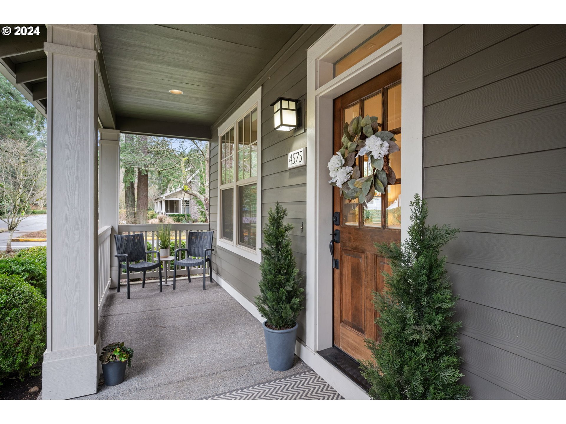 4575 Oakridge Road Lake Oswego, OR 97035 - Photo 3 of 34 Gallery Image 3