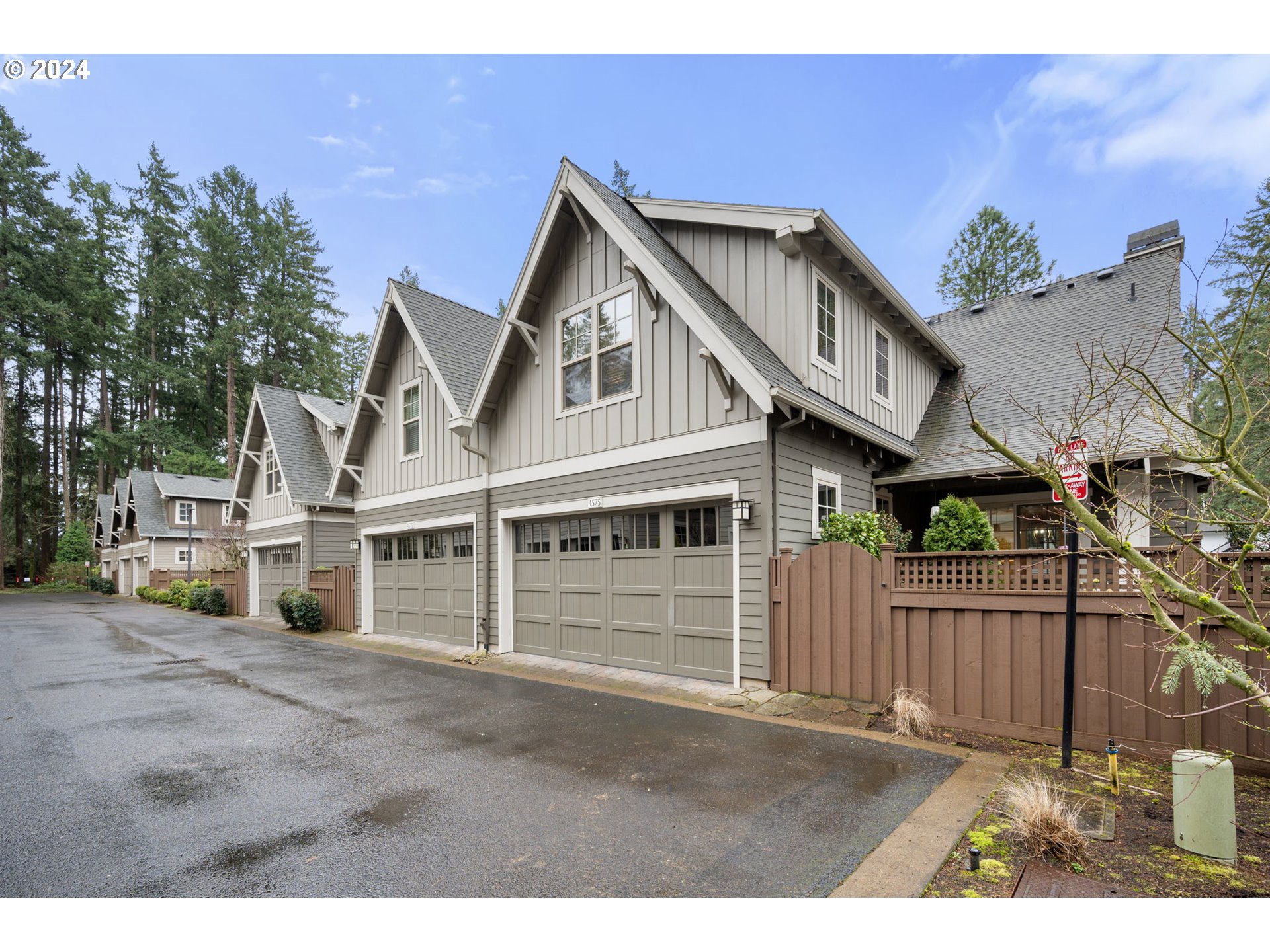 4575 Oakridge Road Lake Oswego, OR 97035 - Photo 34 of 34 Gallery Image 34