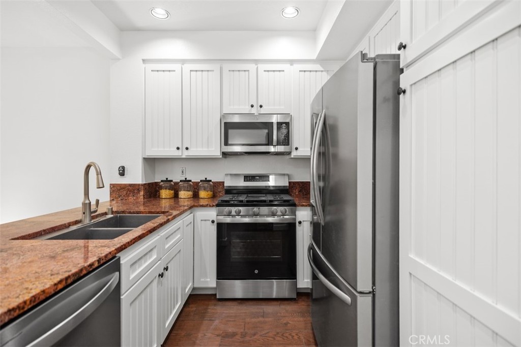 288 Pasto Rico Rancho Santa Margarita, CA 92688 - Photo 10 of 29 Kitchen