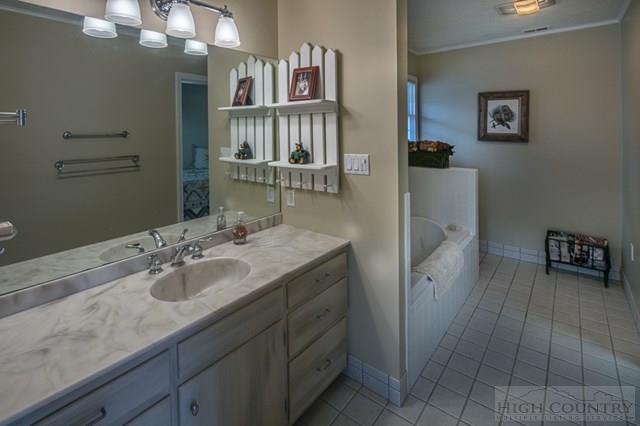 196 Oak Street Boone, NC 28607 - Photo 17 of 38 Gallery Image 17