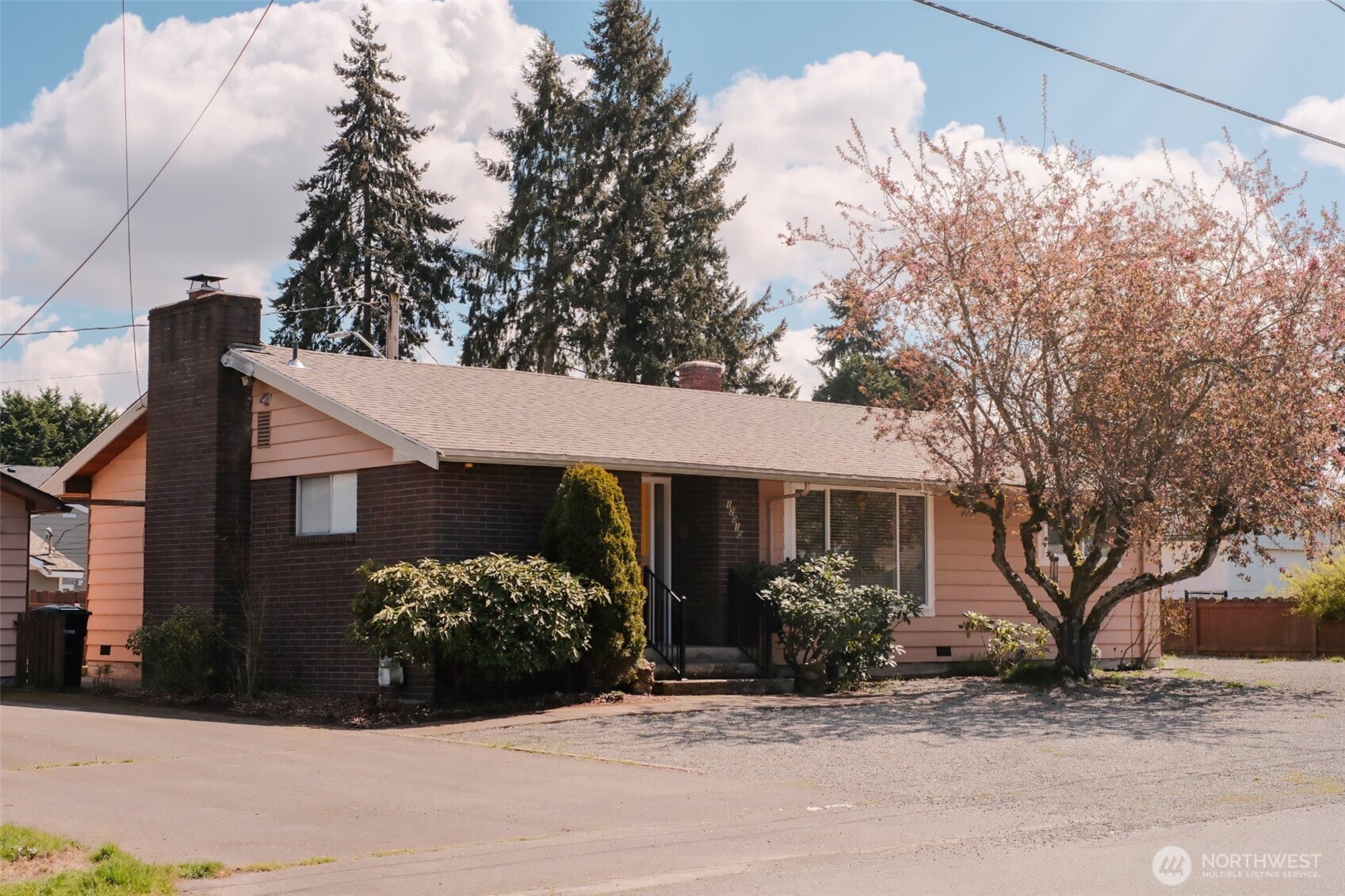 12010 2nd Avenue Southwest Seattle, WA 98146 - Photo 21 of 23 Gallery Image 21