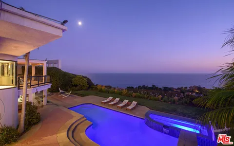 $7,450,000 | 24750 Vantage Point Terrace, Malibu, CA 90265