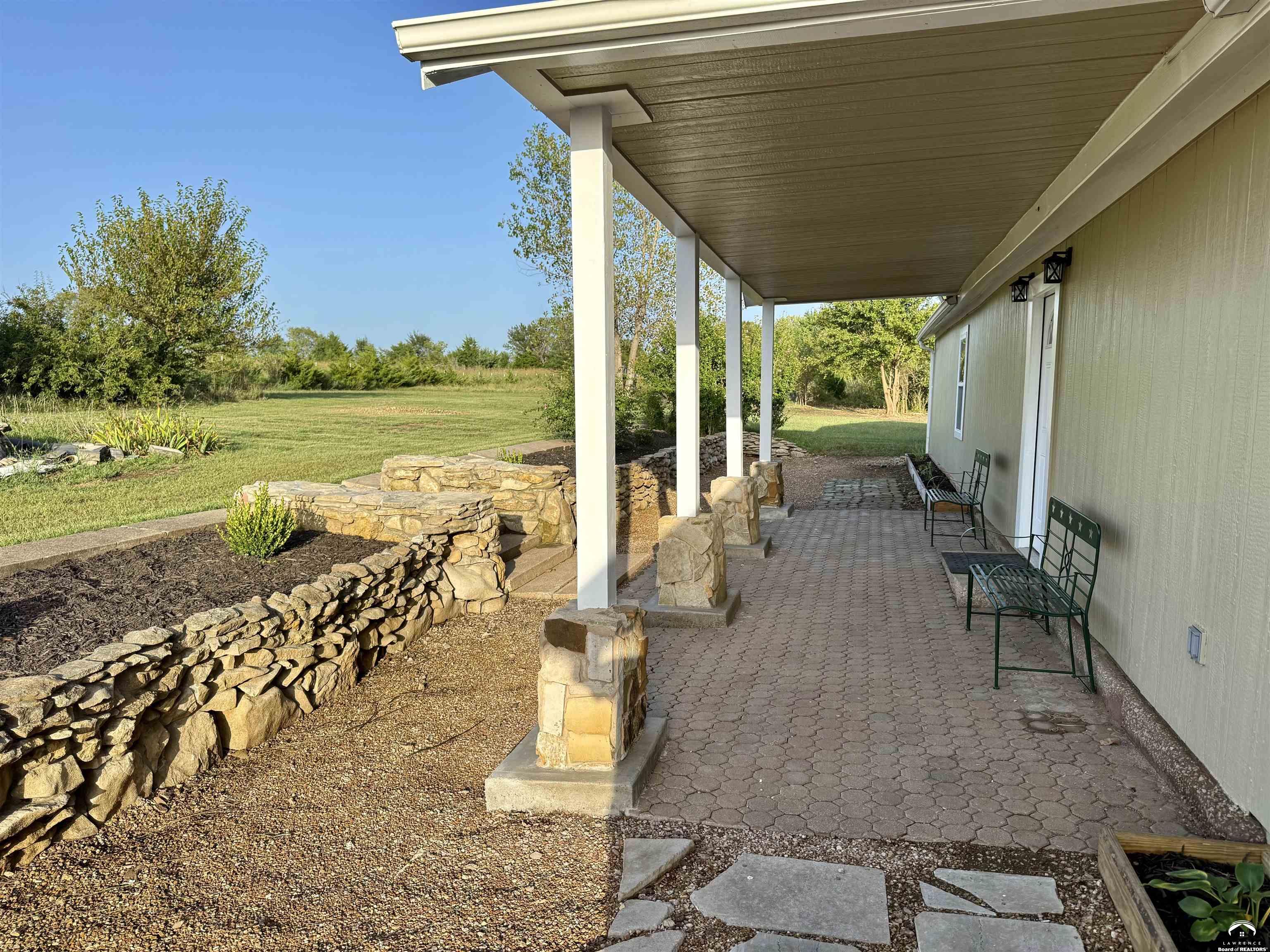 19812 South Stanley Road Quenemo, KS 66528 - Photo 4 of 92 Gallery Image 4
