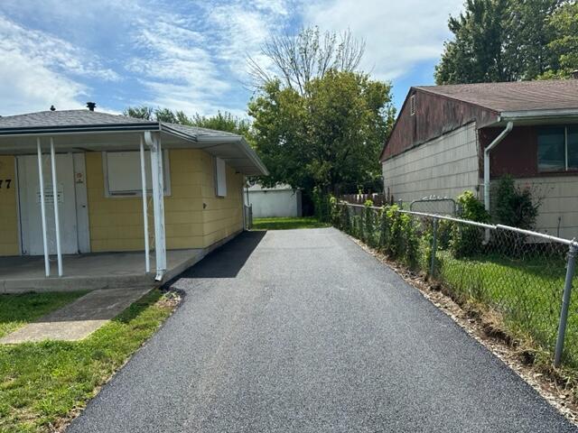 977 Hilock Road Columbus, OH 43207 - Photo 2 of 22 IMG_6401