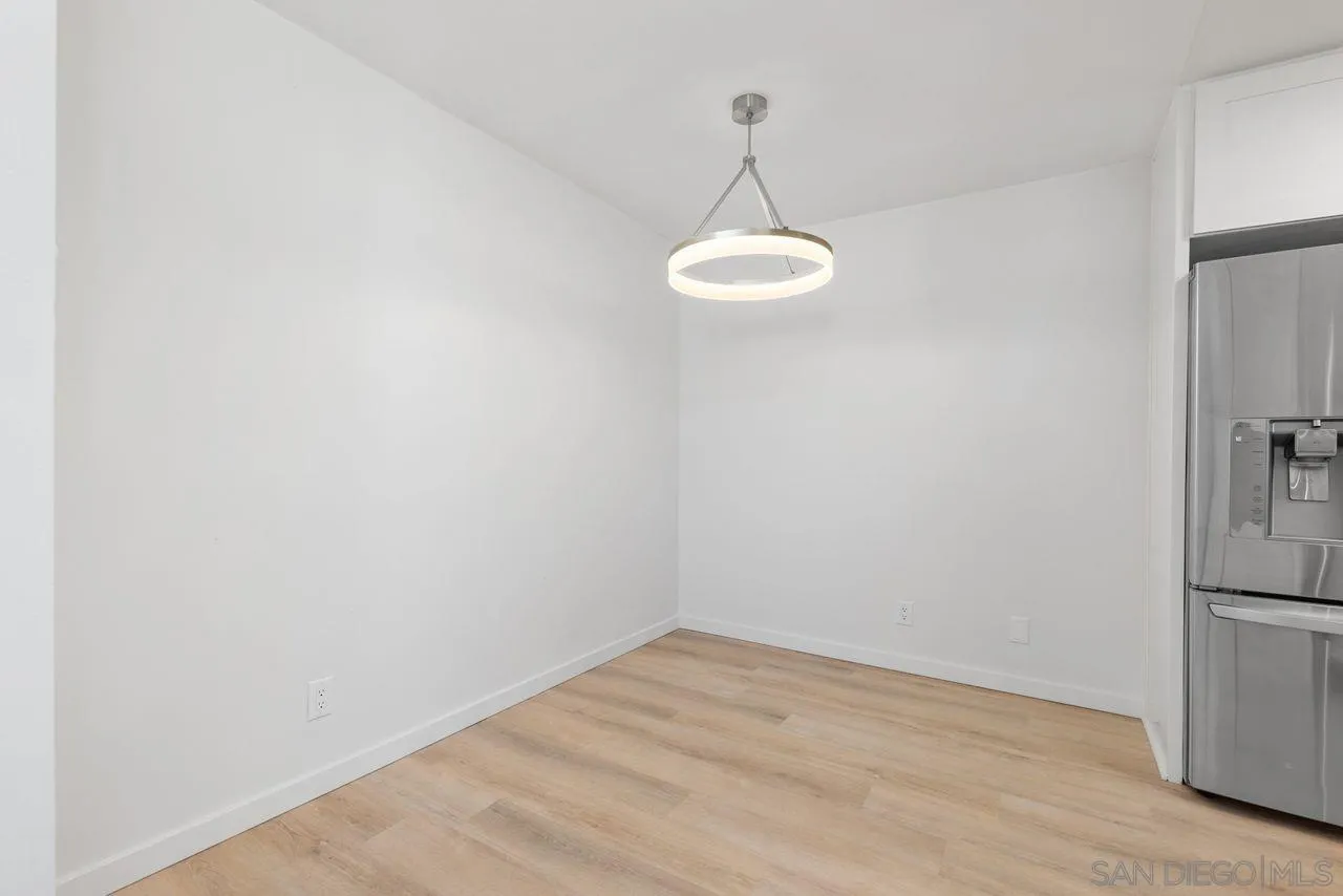 285 Aspenwood Lane Encinitas, CA 92024 - Photo 19 of 39 a view of empty room with a sink