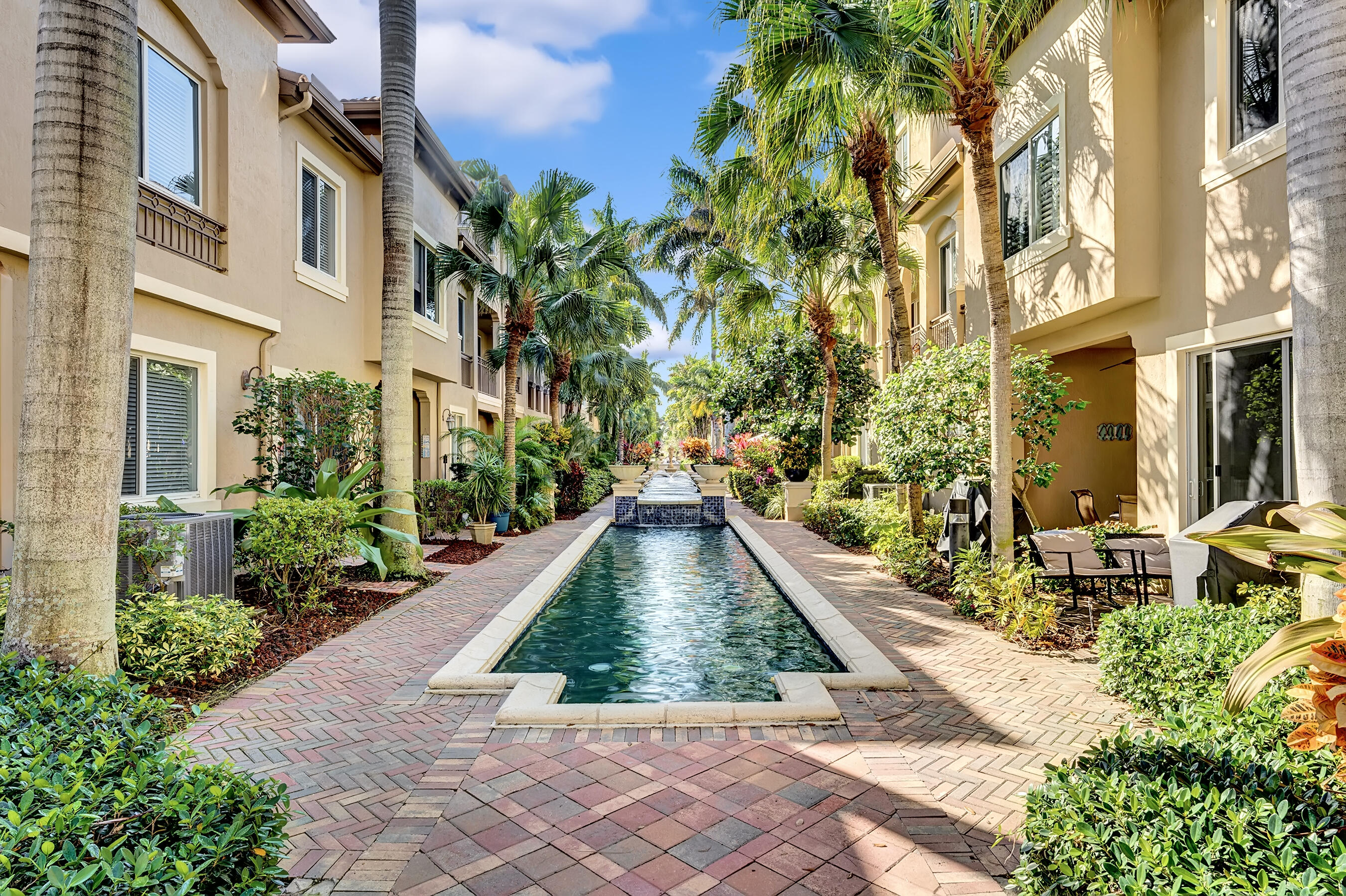 3061 Waterside Circle Boynton Beach, FL 33435 - Photo 5 of 39