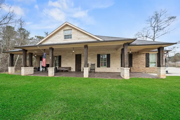 $375,000 | 120 County Road, Splendora, TX 77372