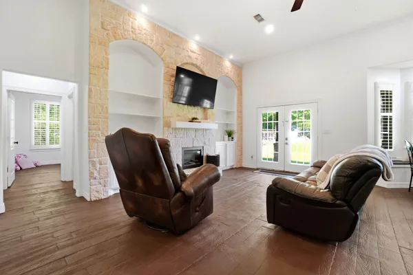 $375,000 | 120 County Road, Splendora, TX 77372