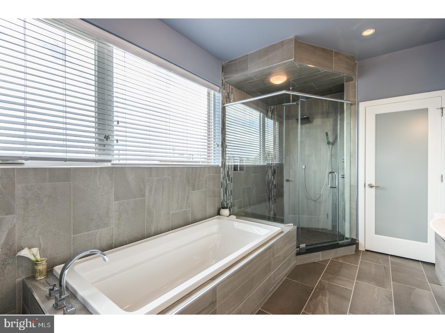 307-9 Reed Street, Unit F Philadelphia, PA 19147 - Photo 13 of 22