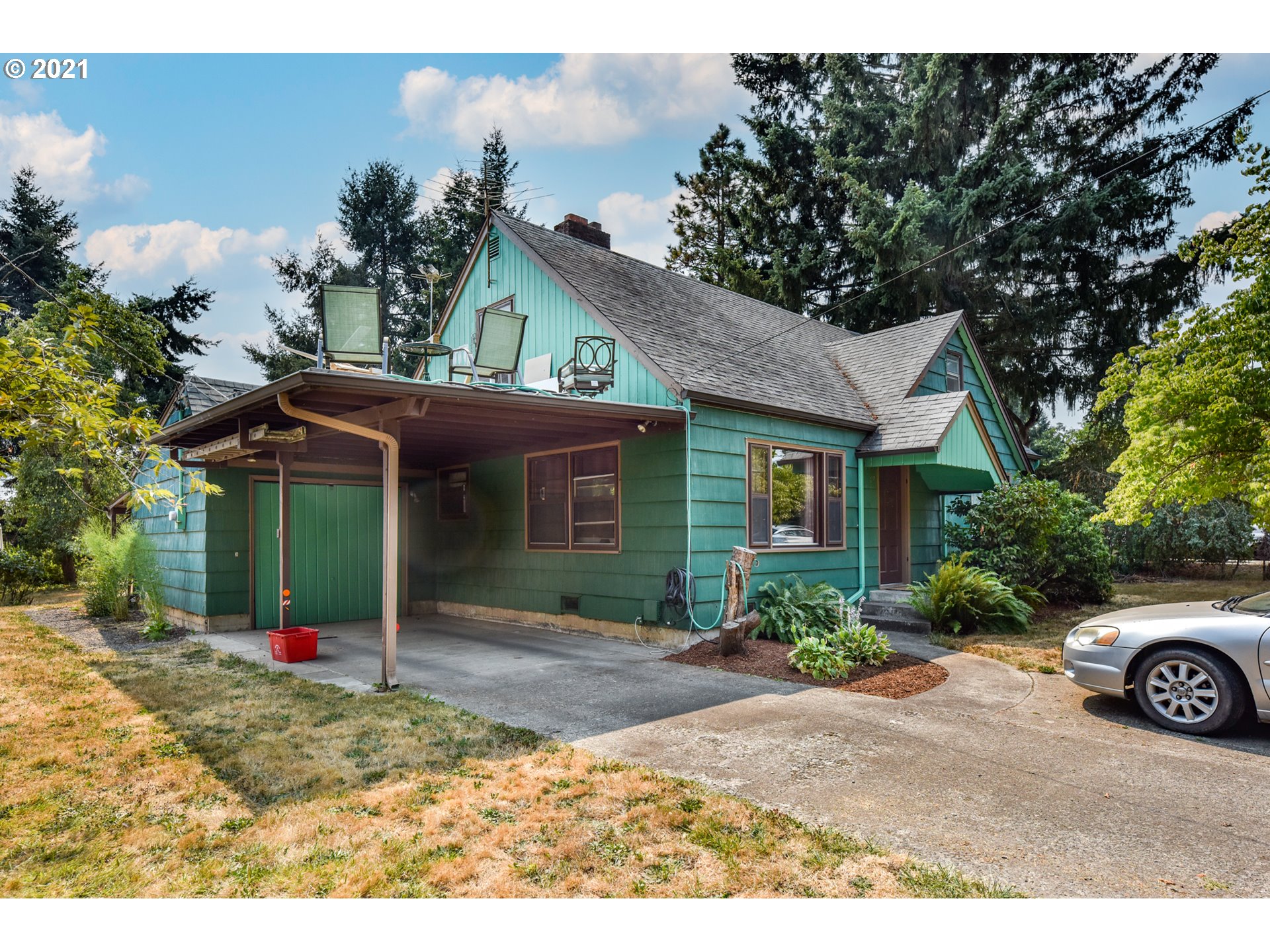 116 Merry Lane Eugene, OR 97404 - Photo 1 of 26 Gallery Image 1