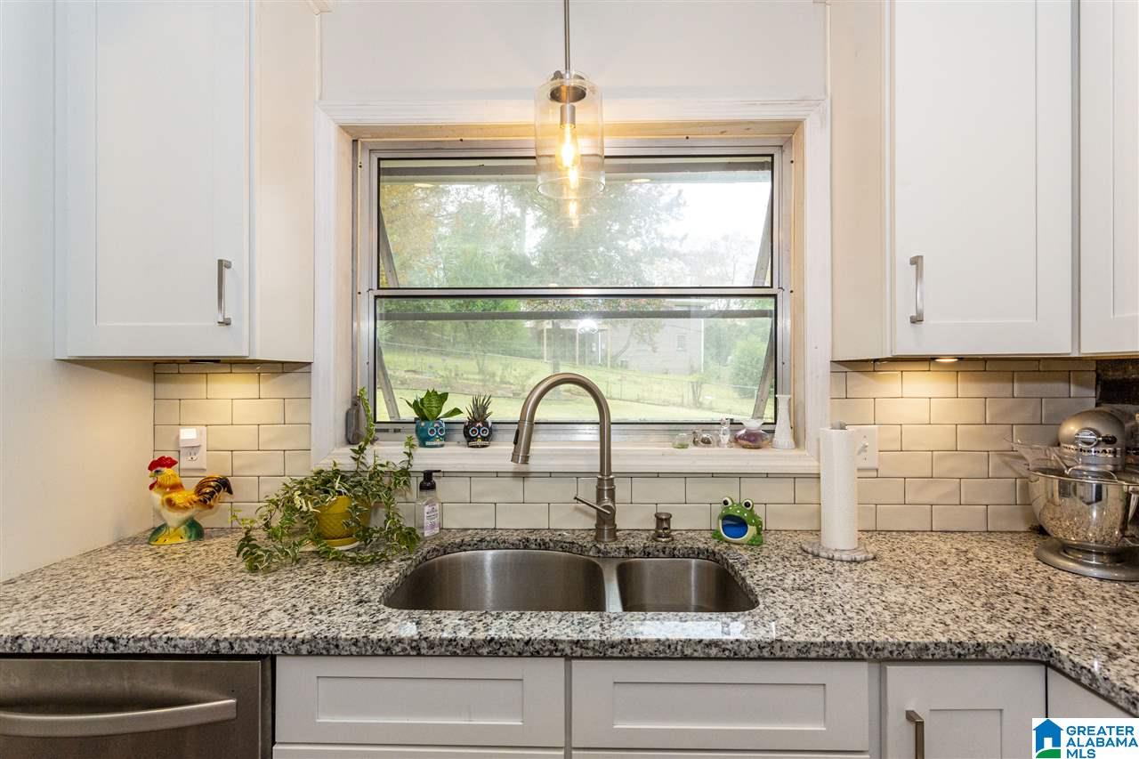 2217 Blue Ridge Boulevard Birmingham, AL 35226 - Photo 12 of 40