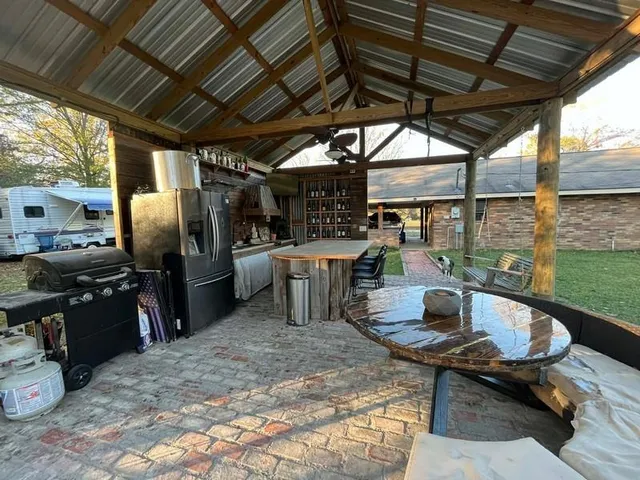 $188,000 | 89 Karen Drive, Deville, LA 71328