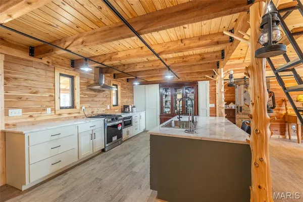 $375,000 | 970 Ripley 142w-1, Doniphan, MO 63935