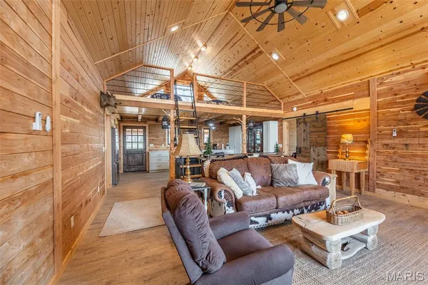 $375,000 | 970 Ripley 142w-1, Doniphan, MO 63935