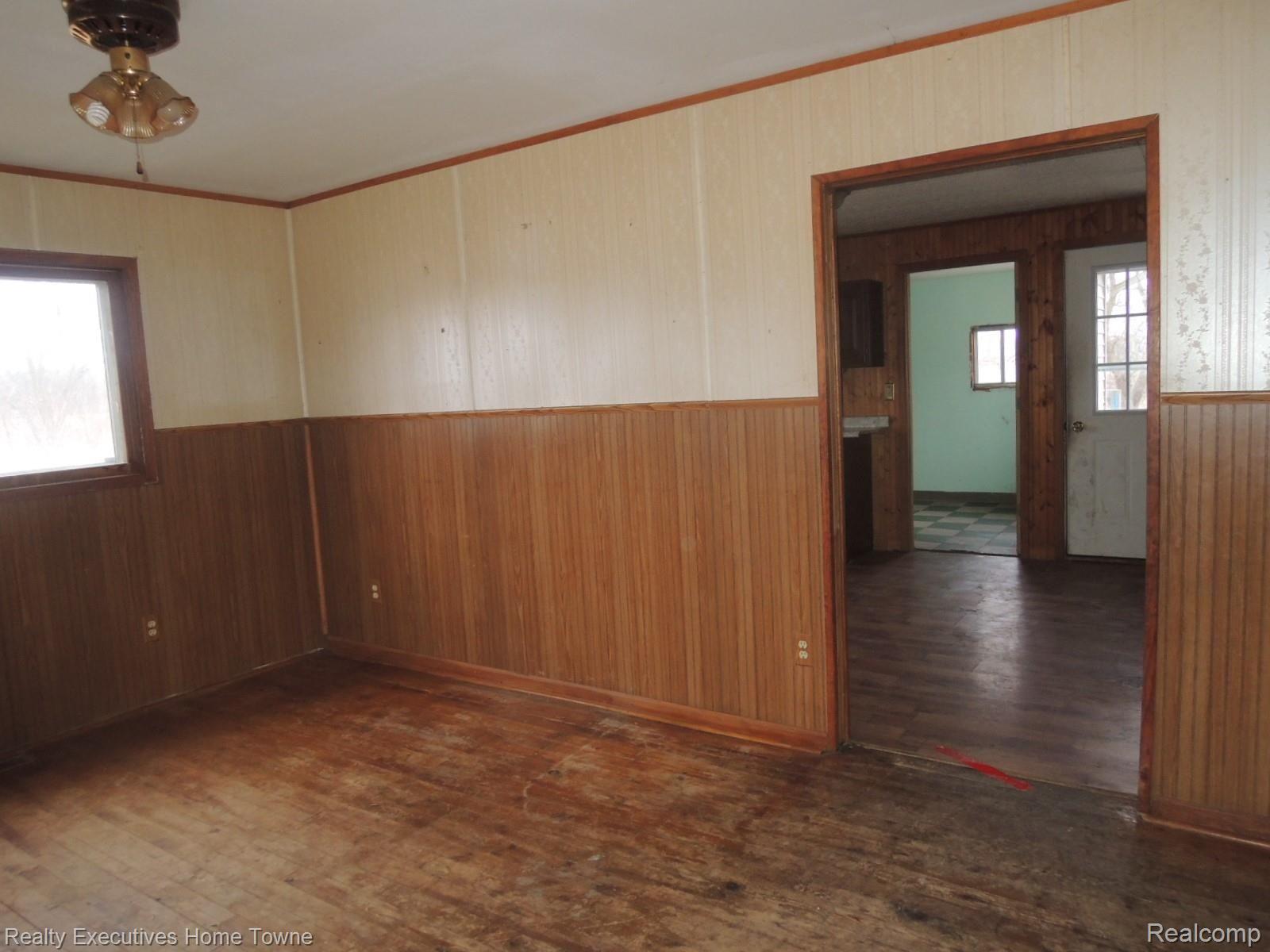 3046 Walker Road Carsonville, MI 48419 - Photo 20 of 31 DSCN6119.JPG