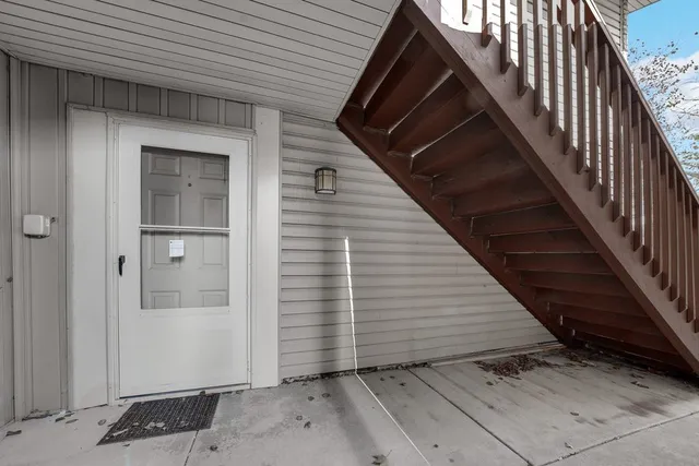 $200,000 | 1335 Gifford Court, Unit A, Hanover Park, IL 60133