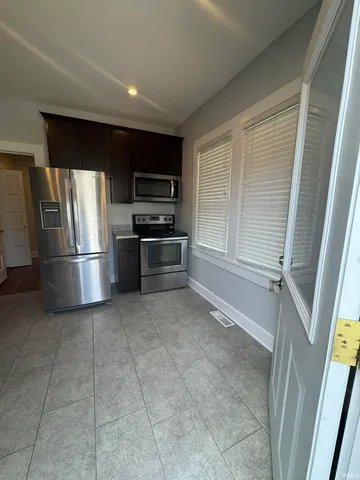 $2,125 | 729 East Hunter Avenue, Unit 1, Bloomington, IN 47401