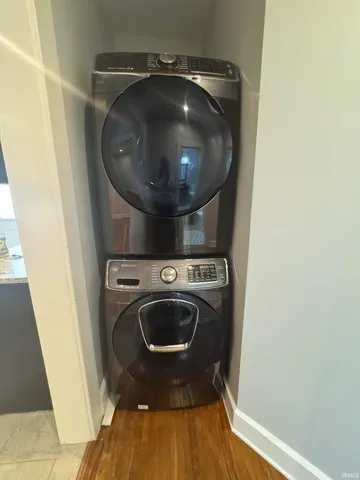 $2,125 | 729 East Hunter Avenue, Unit 1, Bloomington, IN 47401