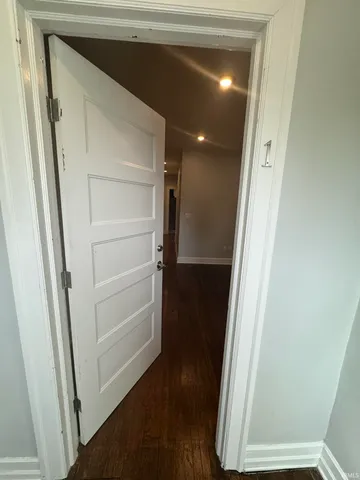 $2,125 | 729 East Hunter Avenue, Unit 1, Bloomington, IN 47401