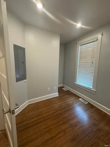 $2,125 | 729 East Hunter Avenue, Unit 1, Bloomington, IN 47401