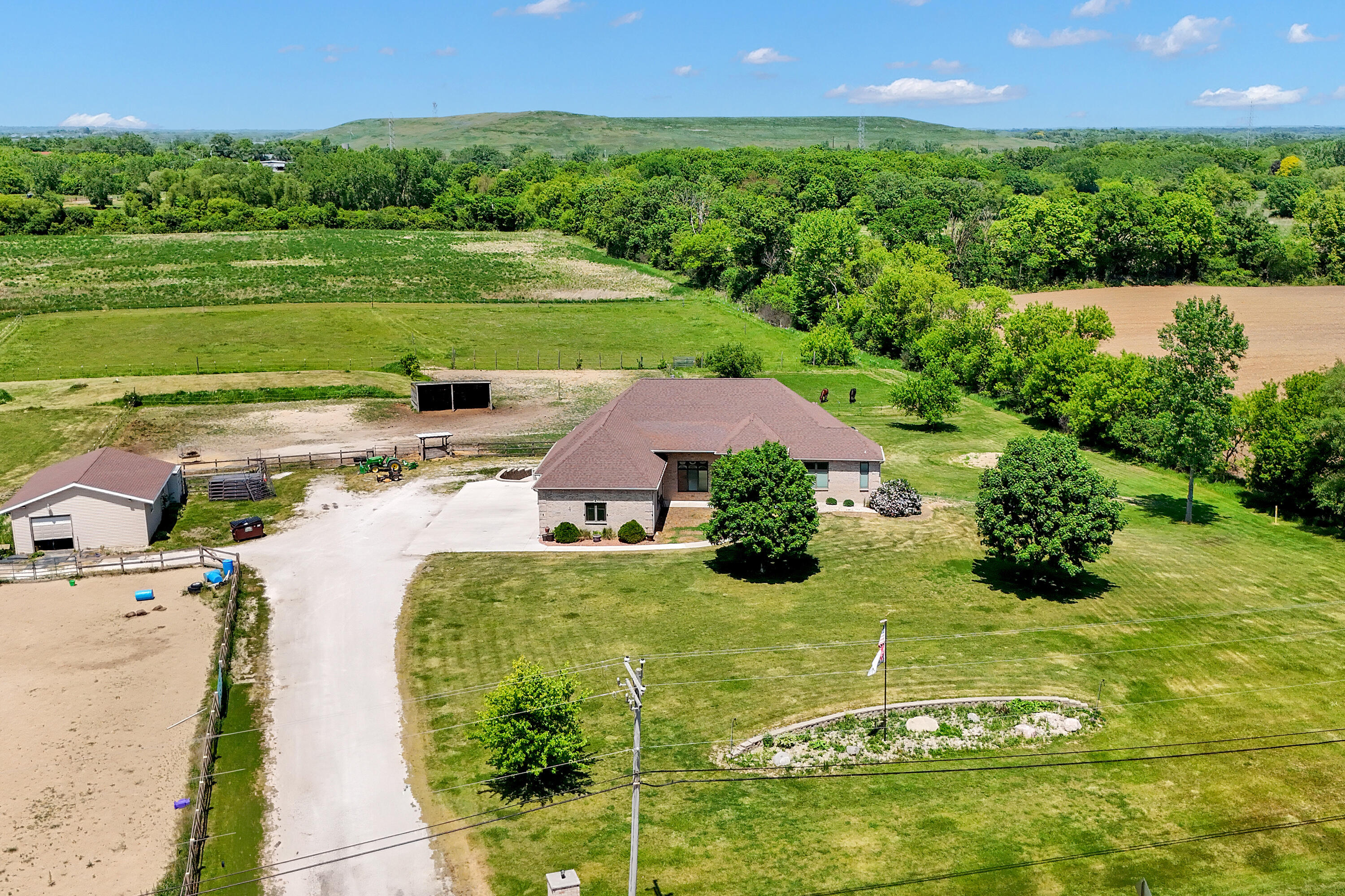 12084 West 7 Mile Road Raymond, WI 53126 - Photo 5 of 50 12084 w 7 mile rd-5