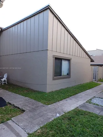 $1,750 | 5820 Northwest 21st Street, Unit 39C, Lauderhill, FL 33313