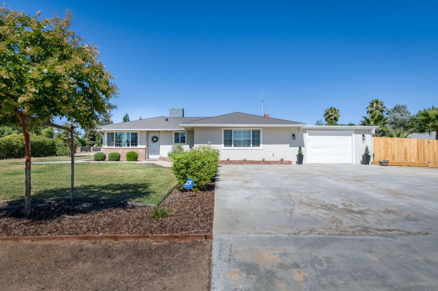 18014 Daley Road Madera, CA 93638 - Photo 7 of 56