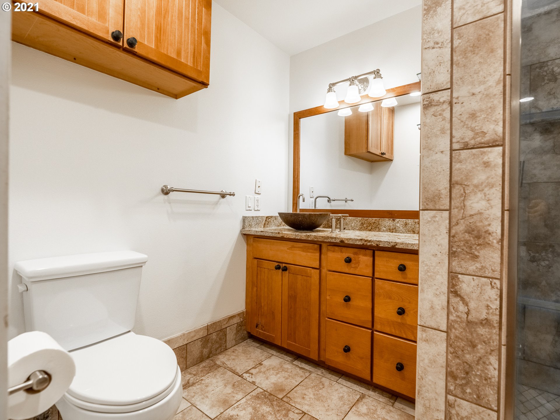 17850 Pilkington Road Lake Oswego, OR 97035 - Photo 17 of 32