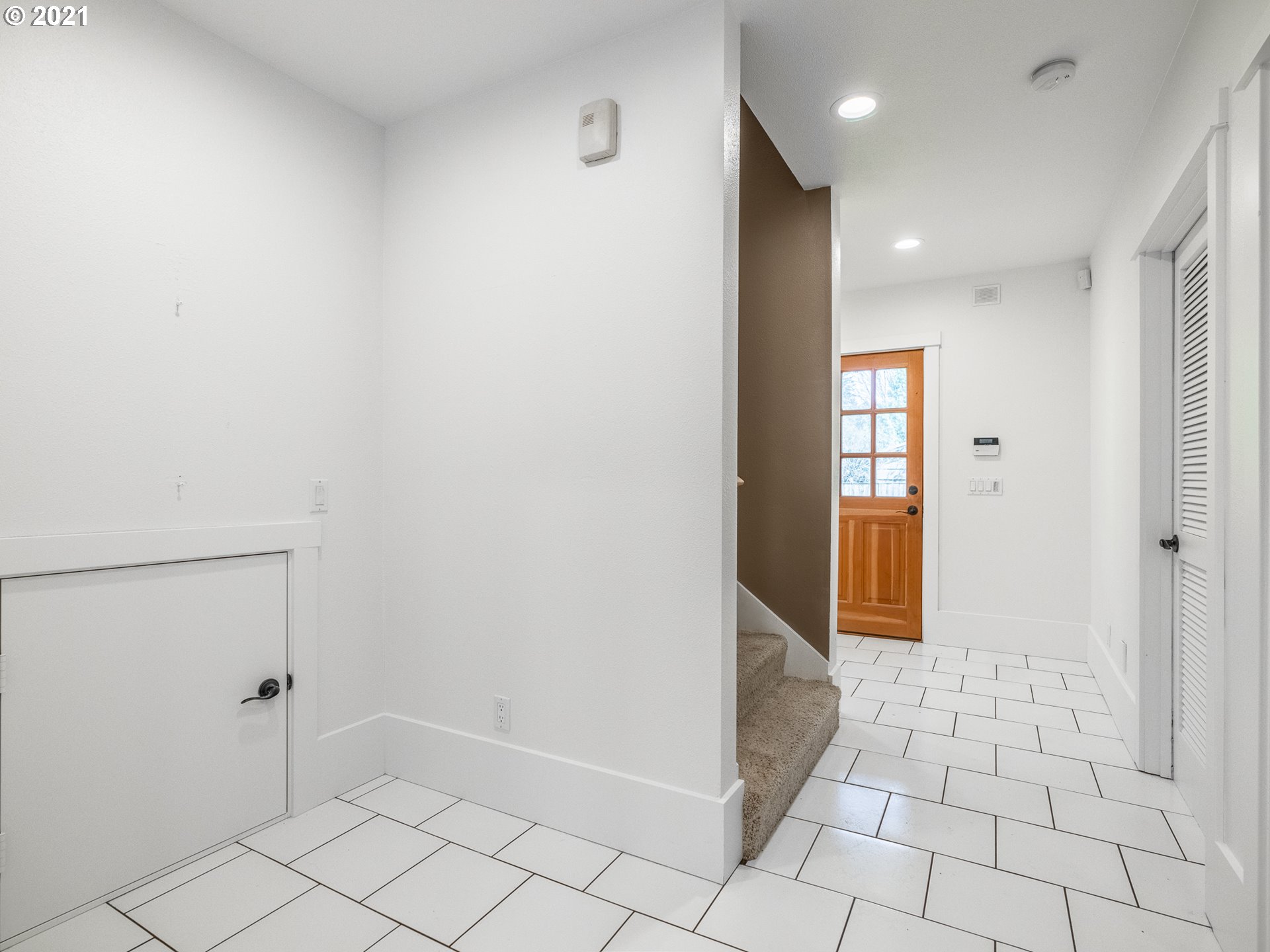 17850 Pilkington Road Lake Oswego, OR 97035 - Photo 22 of 32