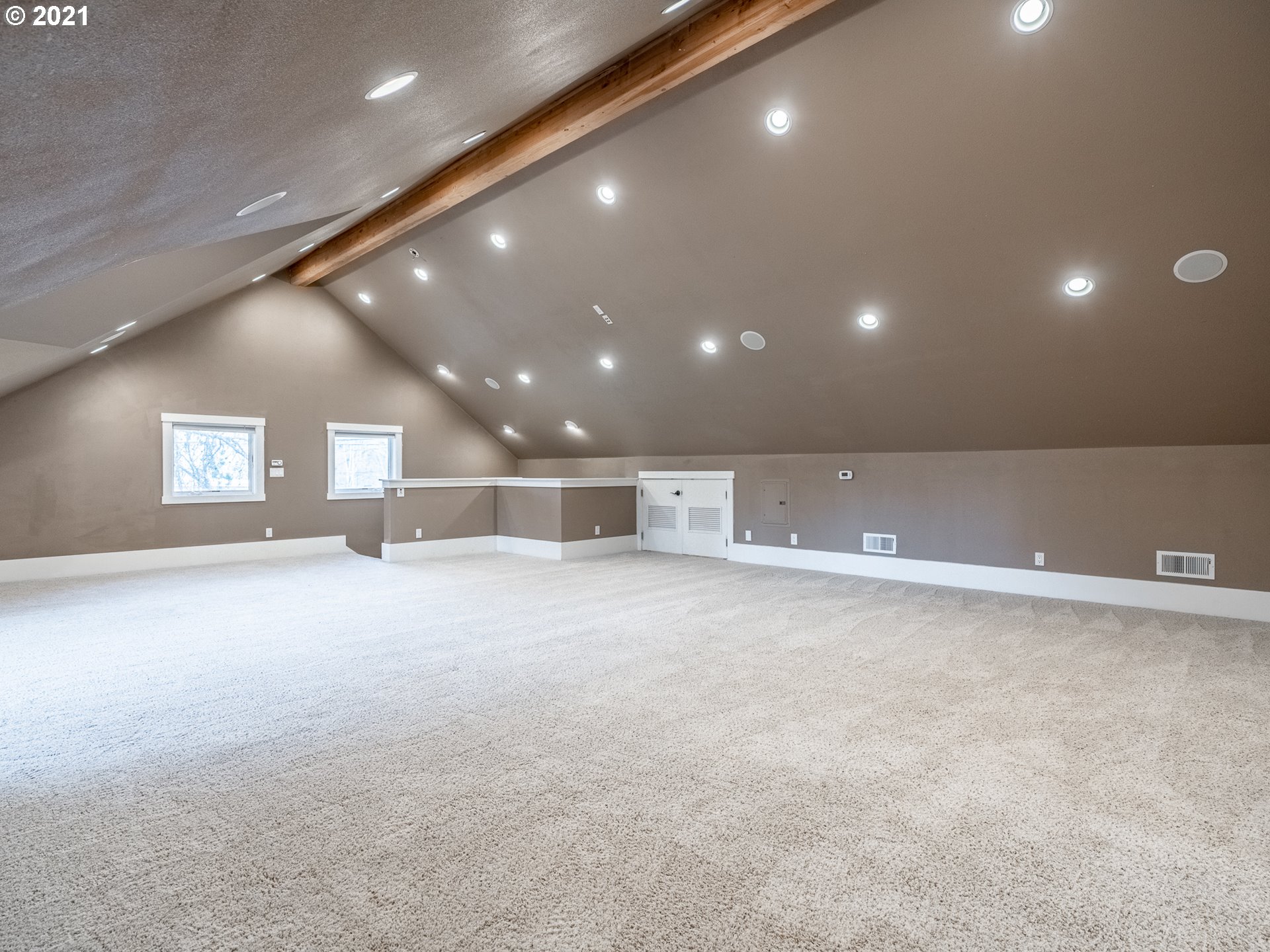 17850 Pilkington Road Lake Oswego, OR 97035 - Photo 28 of 32