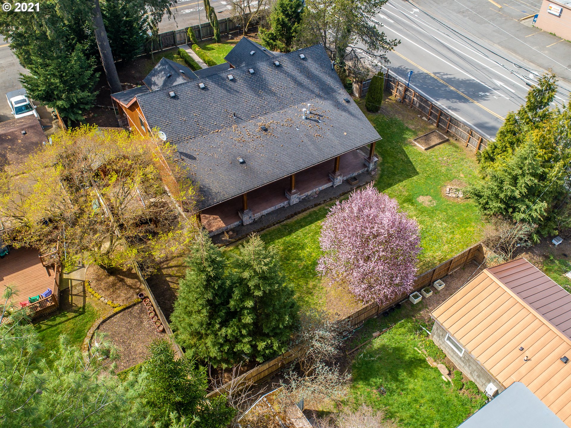 17850 Pilkington Road Lake Oswego, OR 97035 - Photo 29 of 32