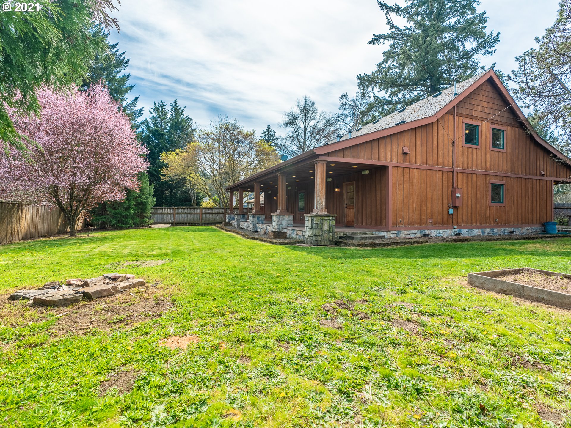 17850 Pilkington Road Lake Oswego, OR 97035 - Photo 4 of 32