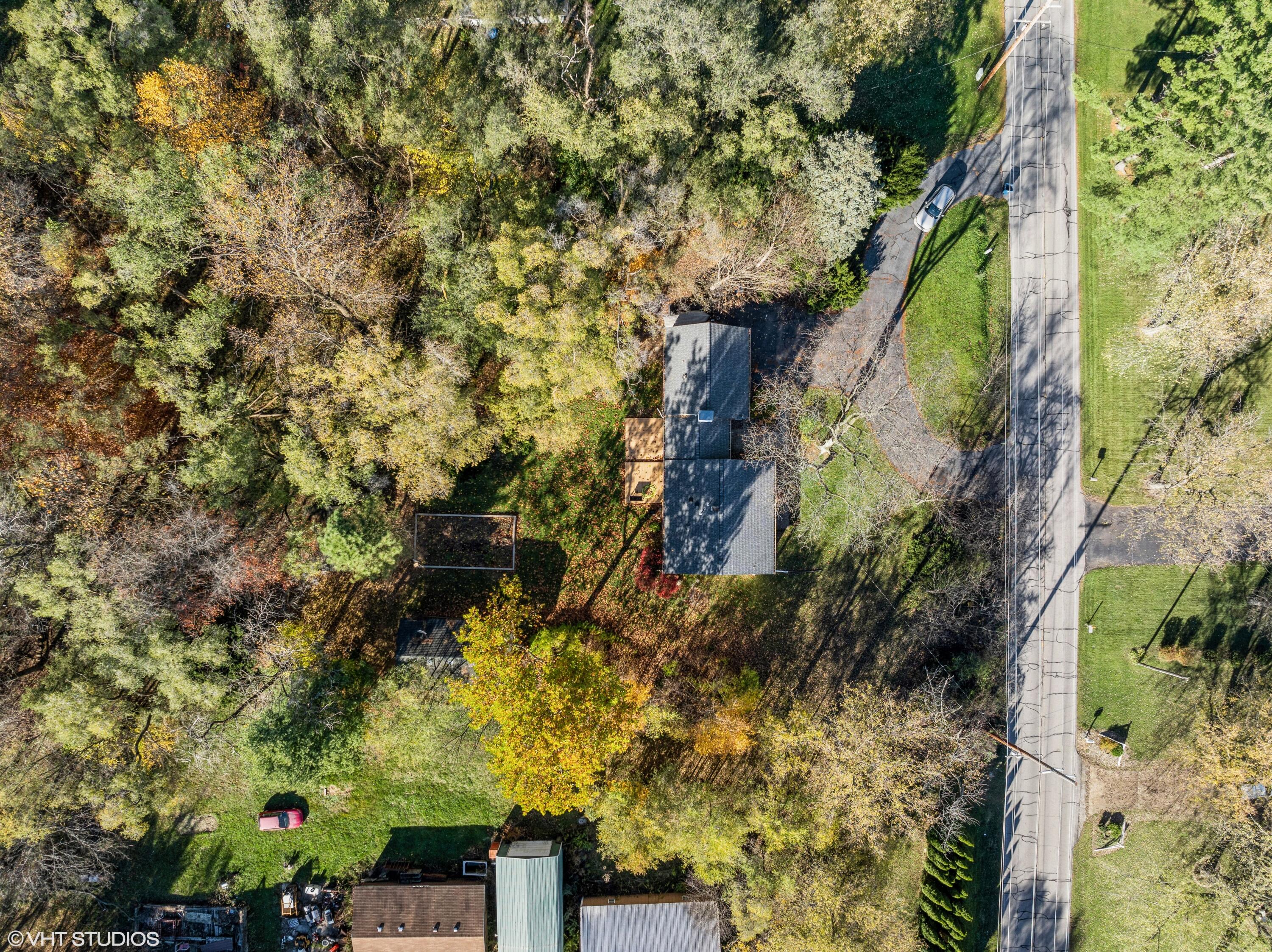 2054 Hayes Leonard Road Valparaiso, IN 46385 - Photo 11 of 38 3000x2246