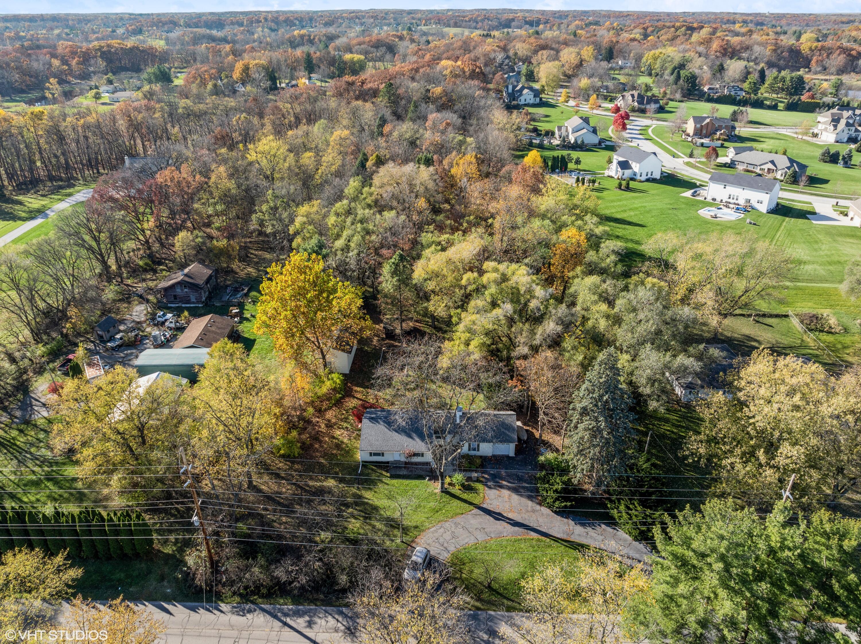 2054 Hayes Leonard Road Valparaiso, IN 46385 - Photo 7 of 38 3000x2246